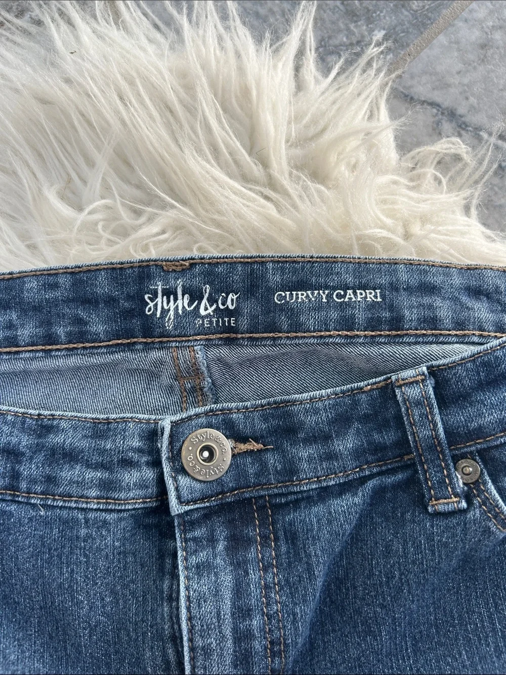 Style & Co. Women's Dark Blue Capri  Cuffed Jeans
